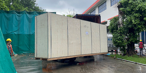 Latest company news about Serious Delivery Day & Happy New Year's Day